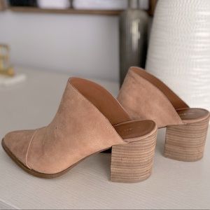 REPORT Tisha Nude Suede Pointed Toe Mules S 7.5